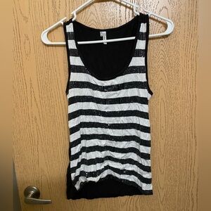 Black and white top